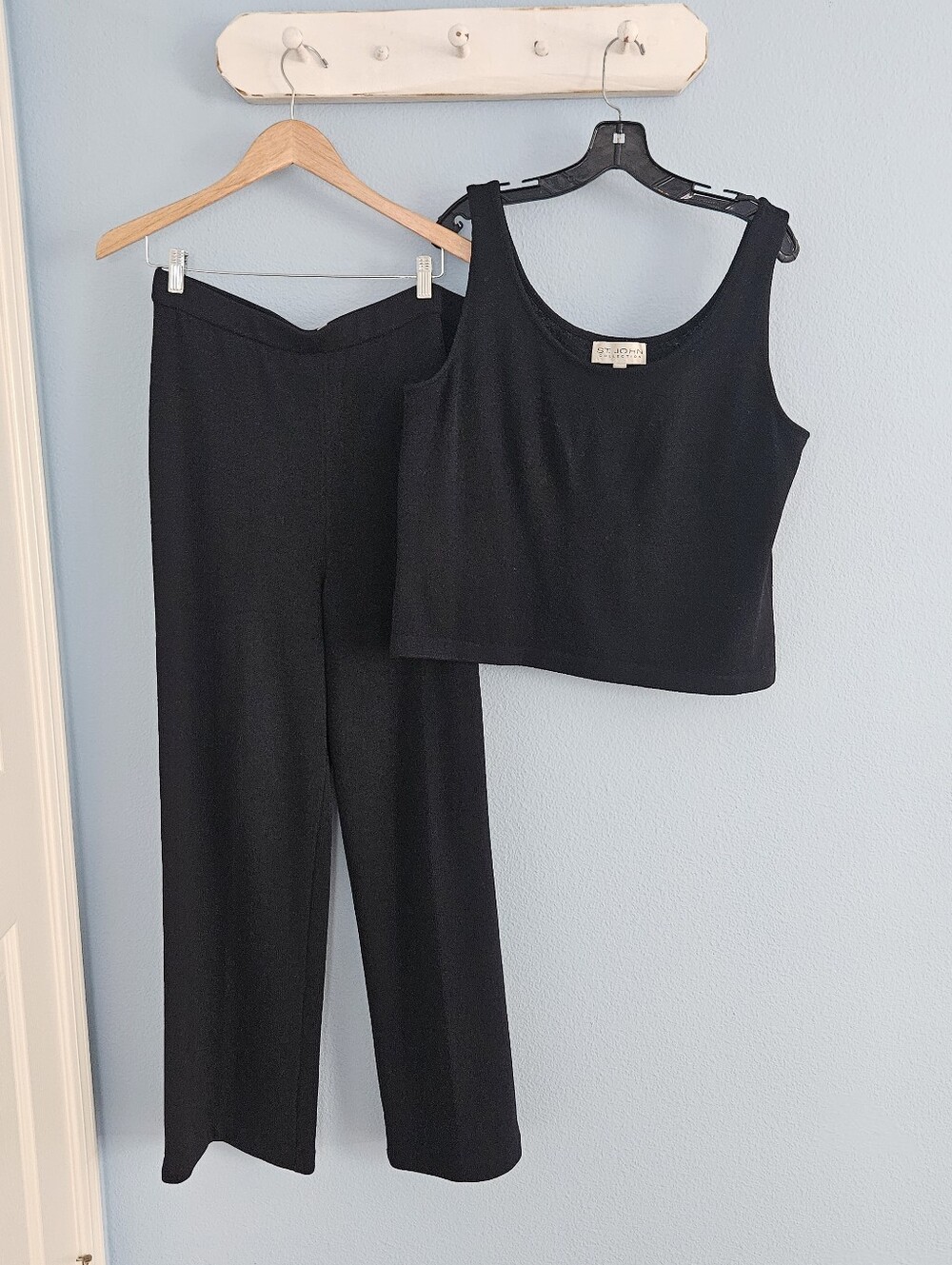 St John's Black Women's Two-Piece Knit Tank & Wide-Leg Pants Set